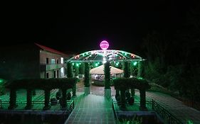 Countryside Garden Resort & Bar